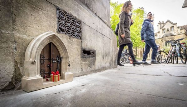 Dinky Door Hunt
