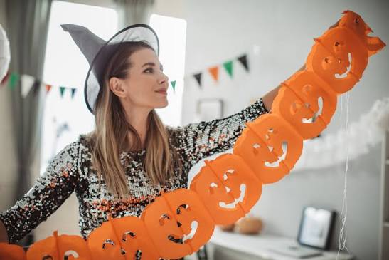 Halloween Decoration Making